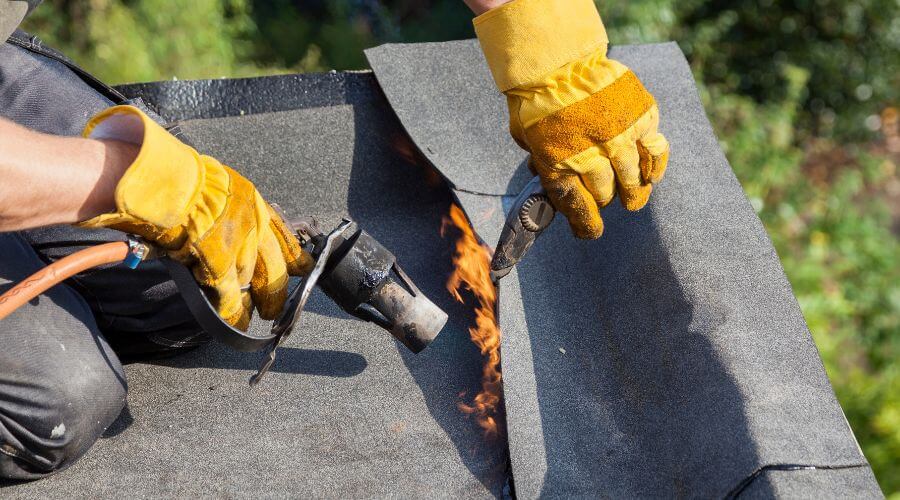 Professional Flat Roofing Installation in Interlachen, FL
